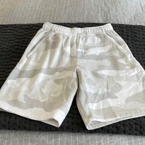 Nike Men’s Camo Print Sport Shorts Size Small